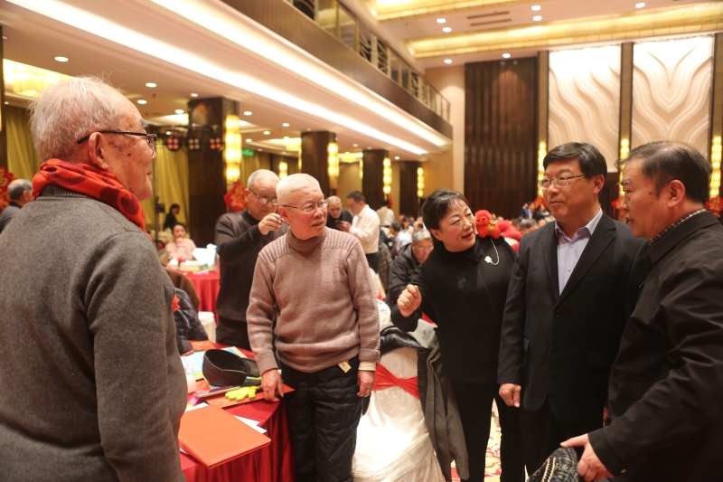 省粮食和物资储备局召开2025年度工作汇报会暨离退休干部情况通报会