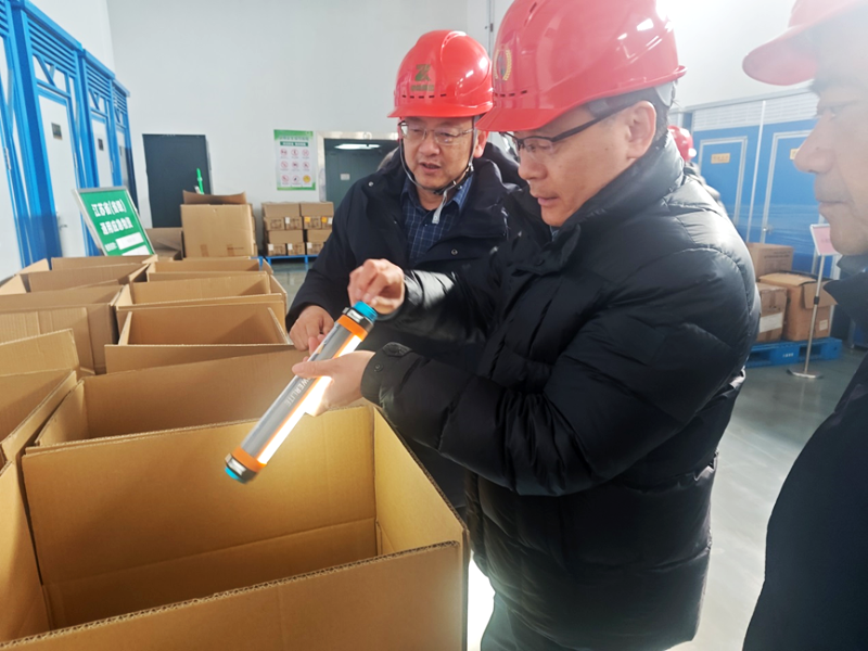 李德副局长赴镇江开展节前安全生产检查