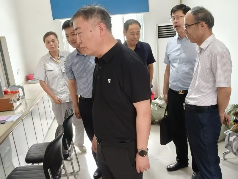 王吉富二级巡视员督导徐州夏粮收购工作